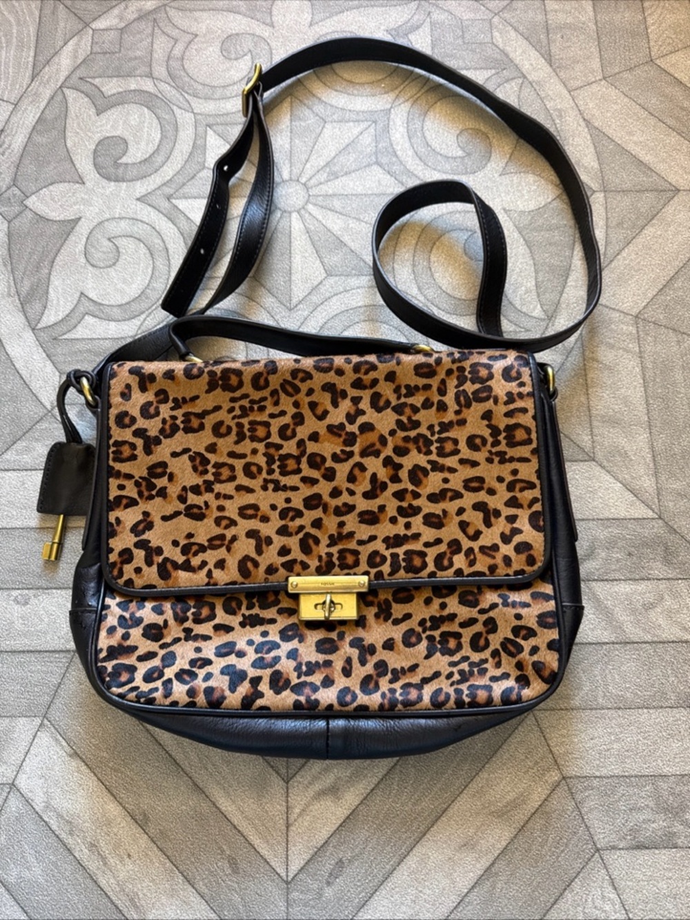 Fossil purse